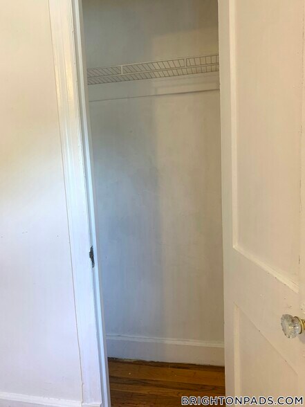 Building Photo - 15 Beechcroft St