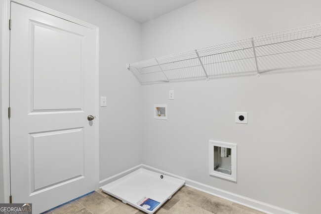 Building Photo - 680 River Run Dr
