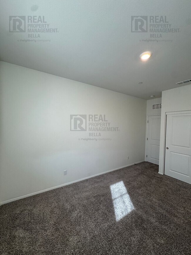 Building Photo - Gorgeous Menifee Pool Home with Downstairs...