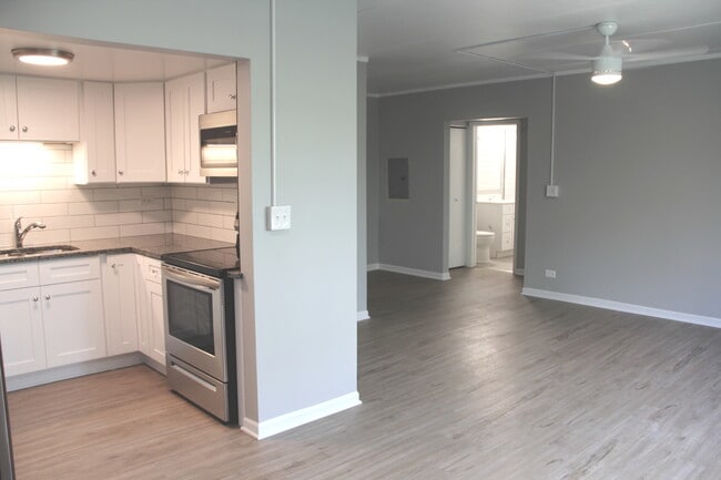 Building Photo - 329 Kimbell Ave