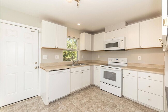 Building Photo - Mason Street