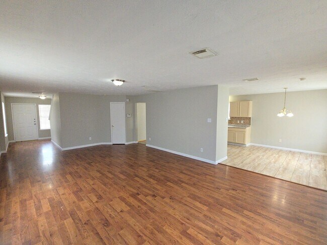Building Photo - 21802 Westfield Ridge Dr
