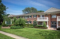 Building Photo - 675 Conklin St