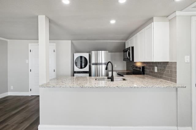 Building Photo - 3620 Stadium Dr