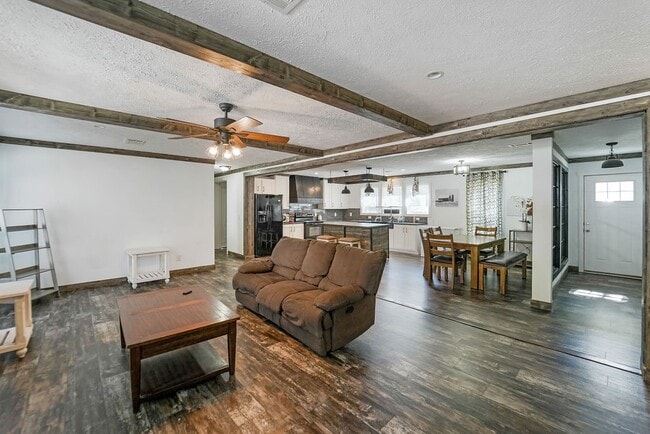 Building Photo - 29703 Midland St