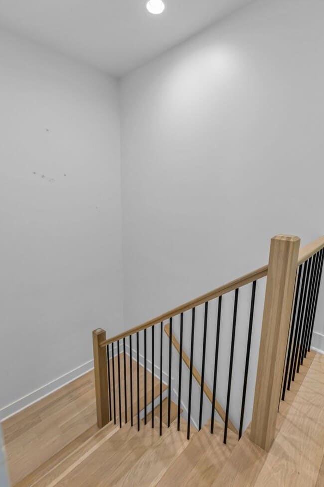 Building Photo - Luxury Townhome Living in Moores Mill — Style, Comfort & Prime Auburn Convenience