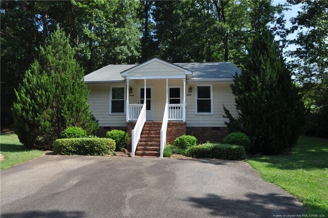 Building Photo - 6104 Deerwood Pl