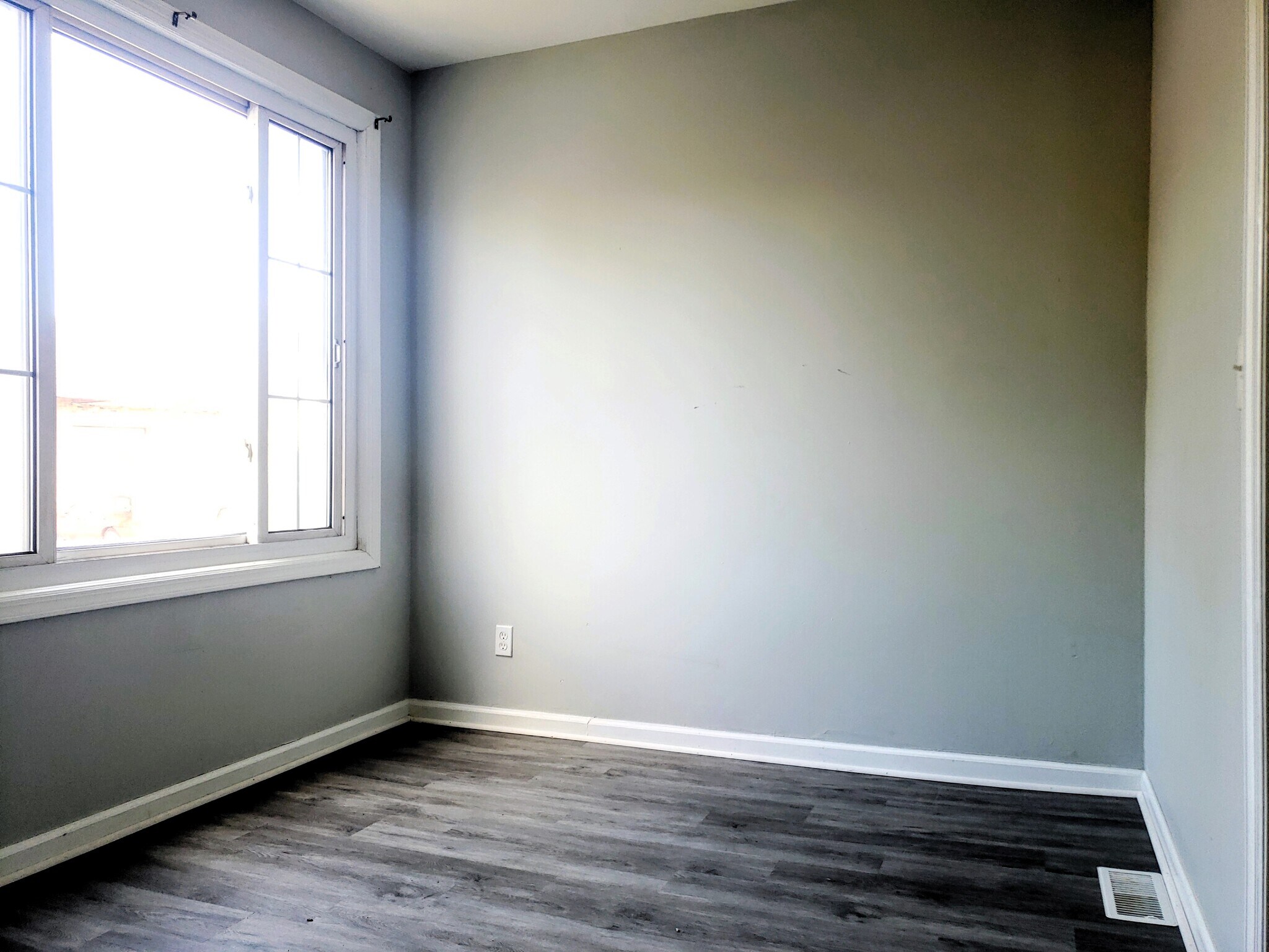 Building Photo - 33 Lafayette St