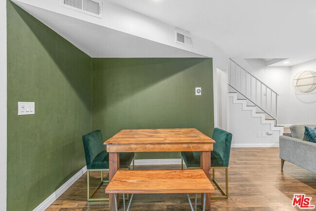 Building Photo - 4230 Whitsett Ave