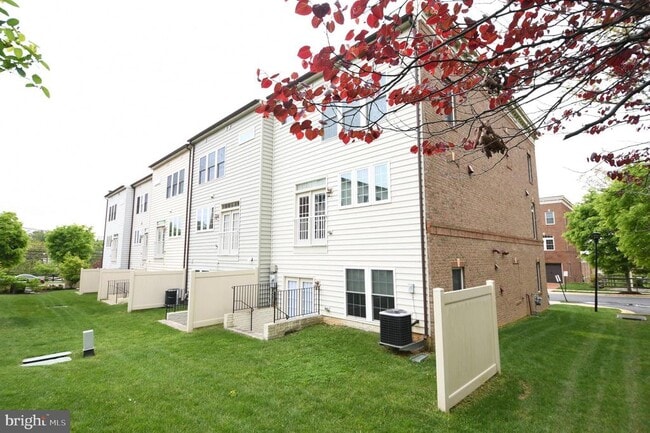 Building Photo - 14823 Wootton Manor Ct