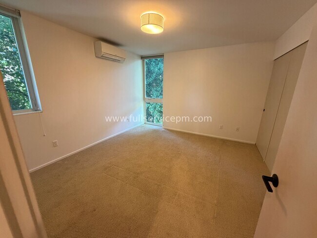 Building Photo - 7784 Highland Park Way SW