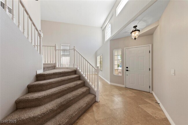 Building Photo - 2890 Skowhegan Dr