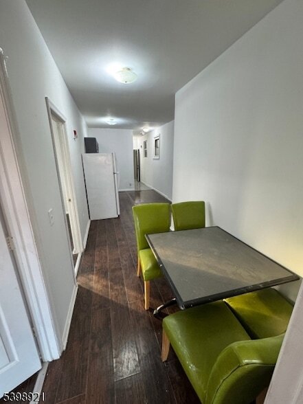 Building Photo - 3 S Olden Ave