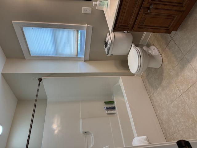 Building Photo - 904 Kentwood Dr