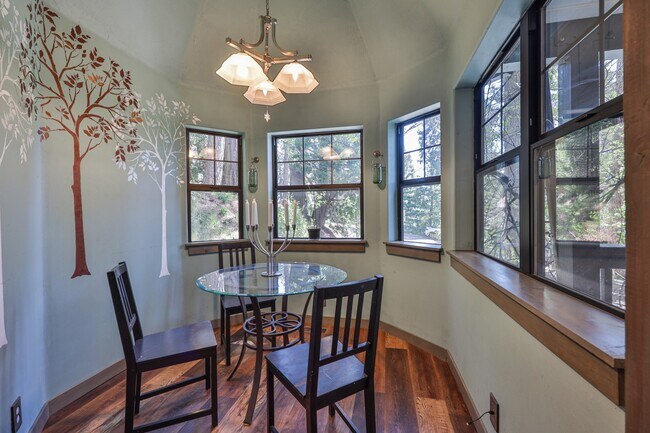 Building Photo - 26316 CA-189