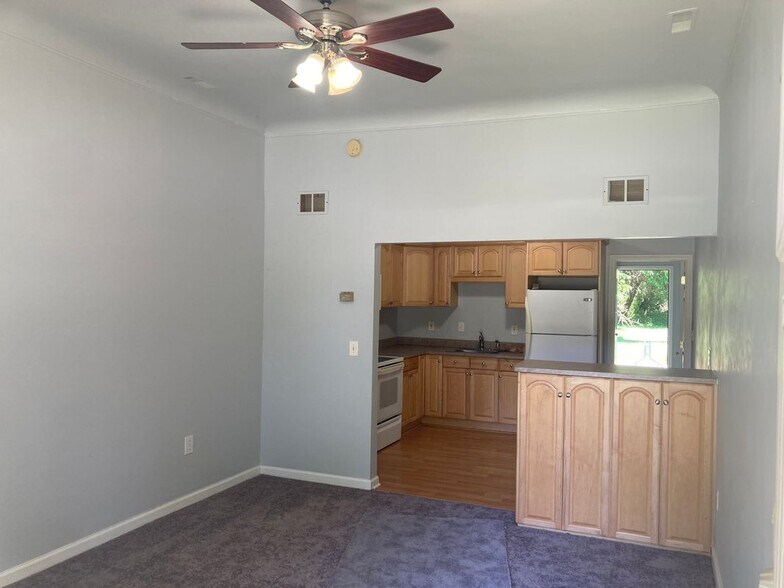 Building Photo - 11231 29 Mile Rd