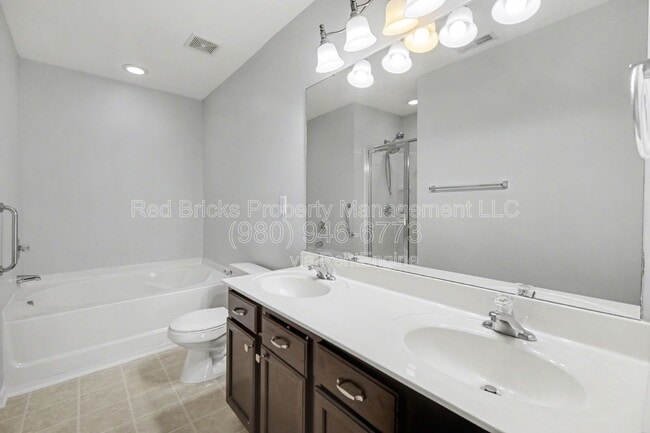 Building Photo - 5518 Stowe Derby Dr