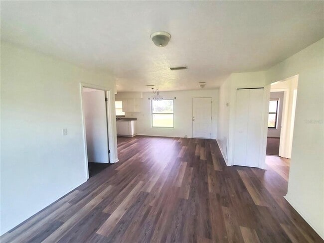 Building Photo - 9325 SE 119th Ln