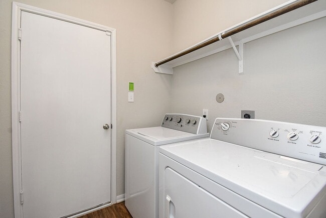 Building Photo - 4442 Buentello Dr