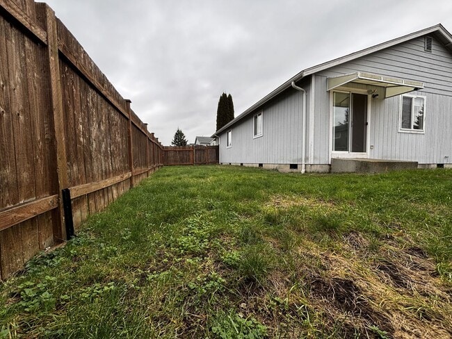 Building Photo - 5614 103rd St NE