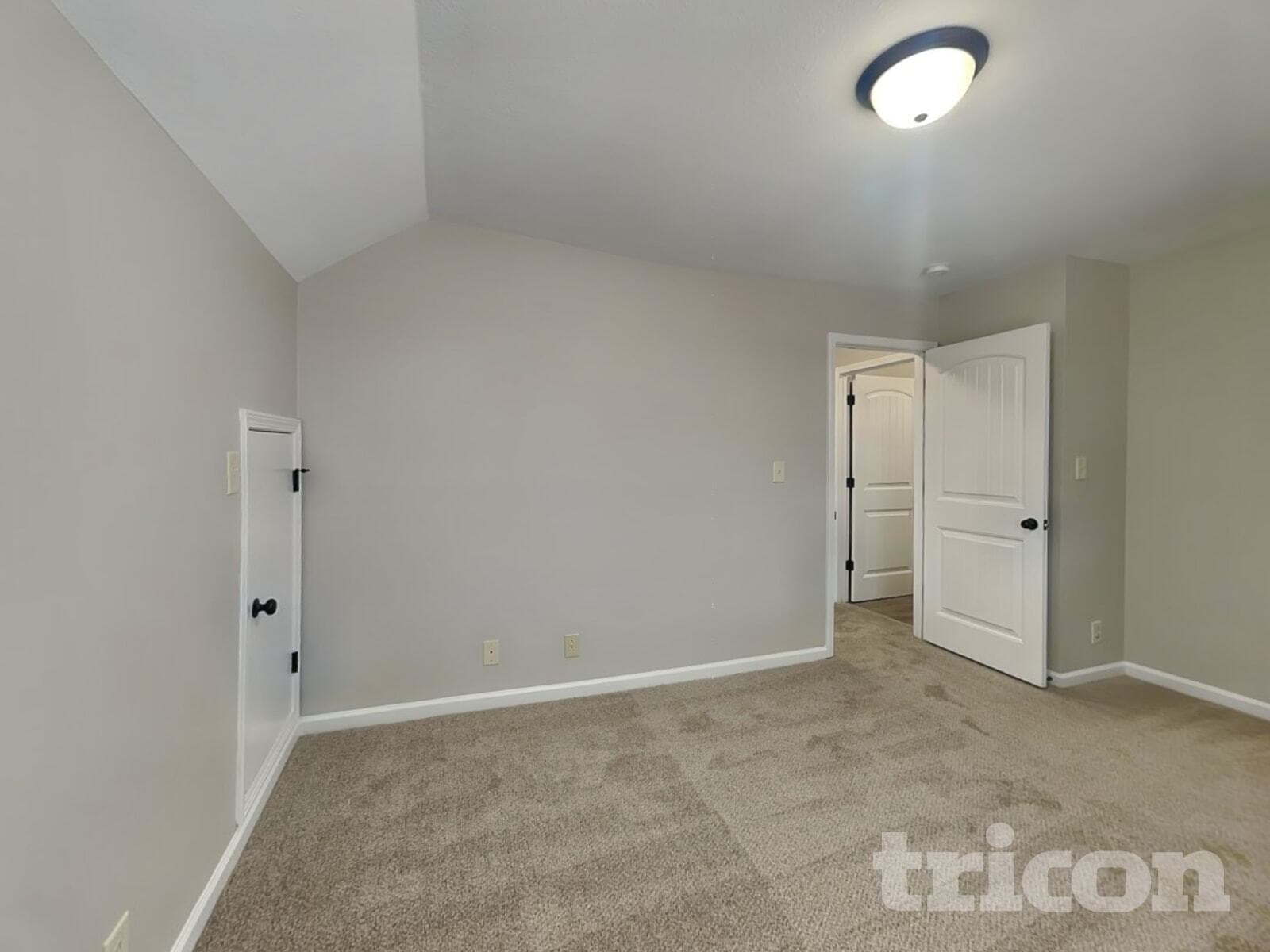 Building Photo - 1033 Dwight Eisenhower Way