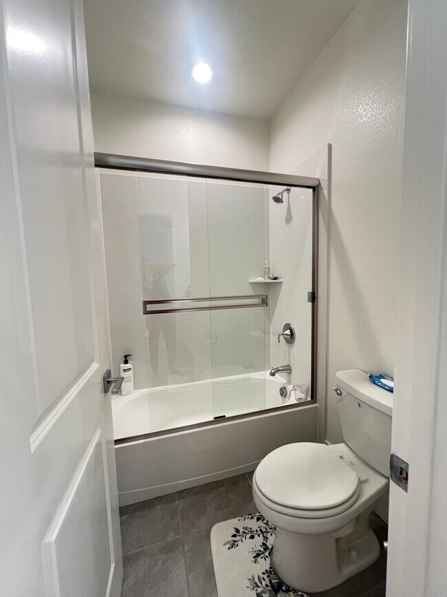 Building Photo - 4570 Miner Dr