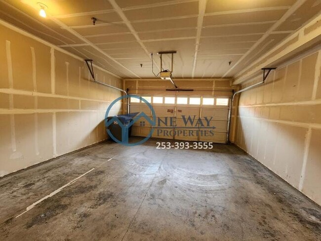 Building Photo - 2682 Hamilton Ave