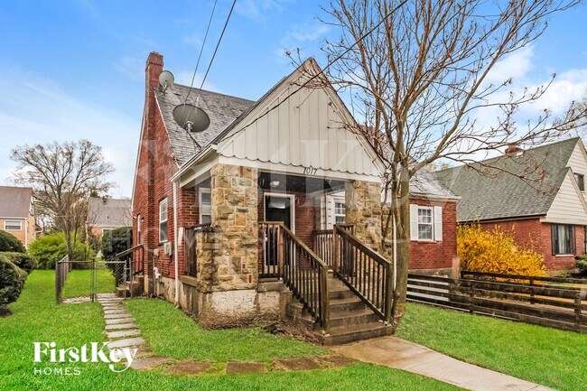 Building Photo - 1017 W North Bend Rd