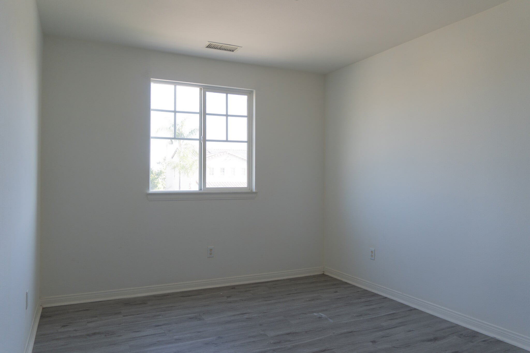 Building Photo - 29020 Davis Ln