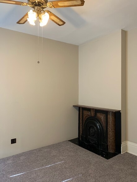 Building Photo - 114 Parker St