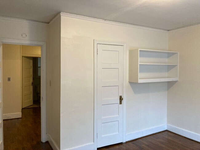 Building Photo - 2831 Burney Dr