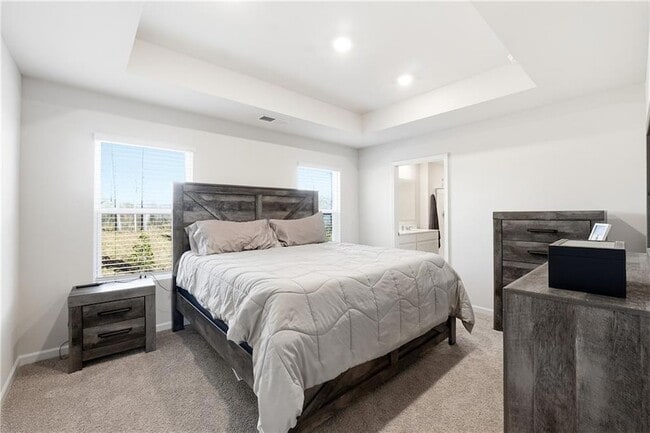 Building Photo - 265 Lauritsen Way