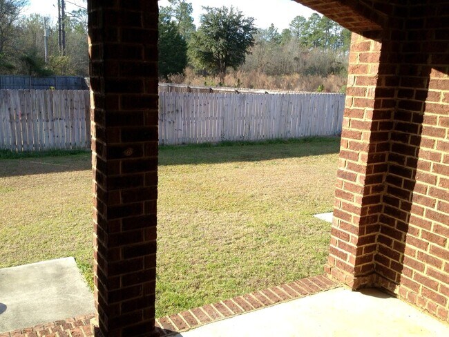 Building Photo - 109 Ledbury Cove