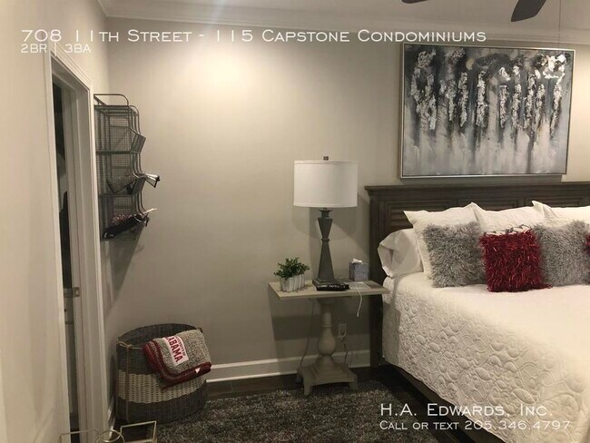 Building Photo - Capstone Condominiums 115
