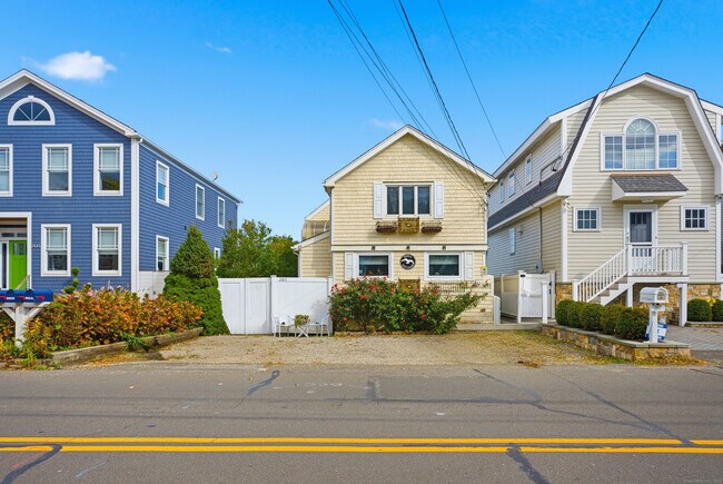 Building Photo - 205 Hillspoint Rd