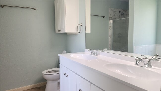 Building Photo - 2003 MacKenzie Way