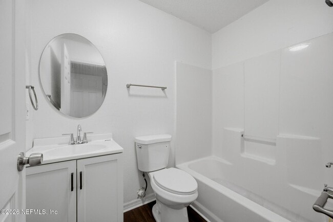 Building Photo - 2117 W 39th St