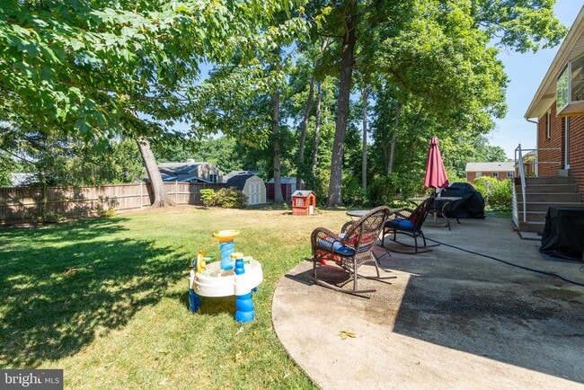Building Photo - 3252 Holly Hill Dr