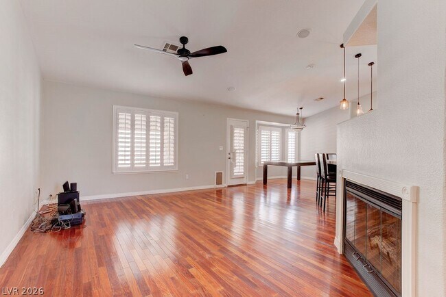 Building Photo - 5729 Janell Dr