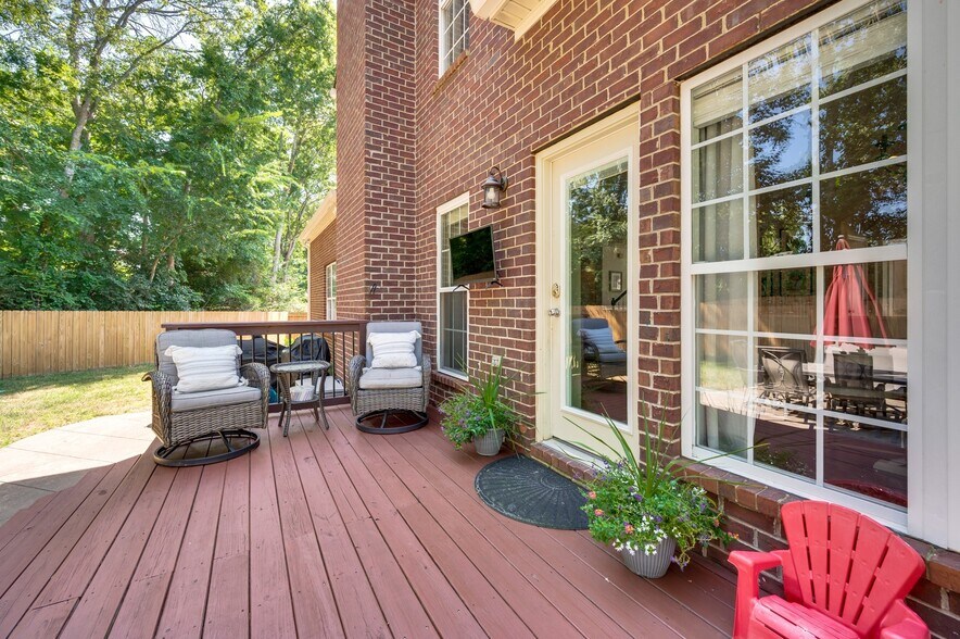 Building Photo - 6428 Holly Trace Ct