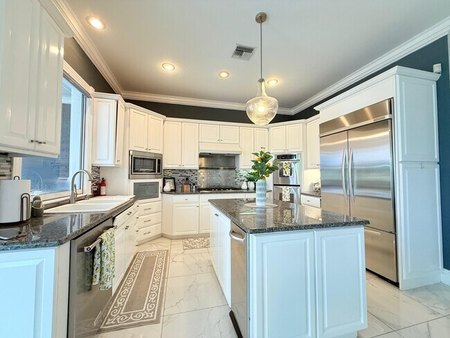 Building Photo - 2929 Wilderness Blvd W