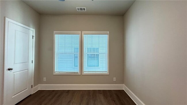 Building Photo - 13040 Deerfield Pkwy