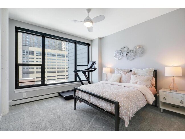 Building Photo - 740 Portland Ave