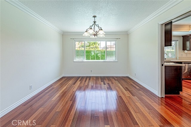 Building Photo - 670 S Oakhaven Ave