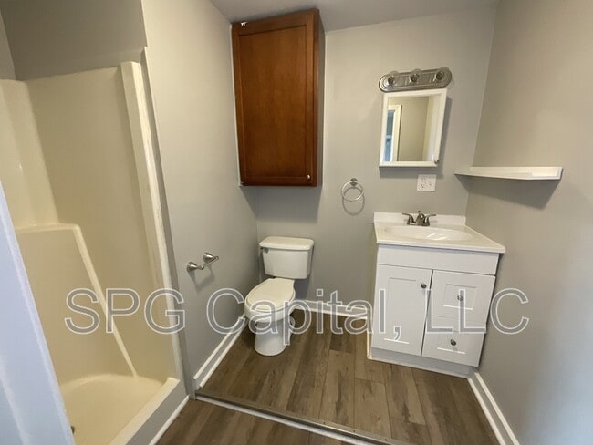 Building Photo - 7402 Lincoln Way W