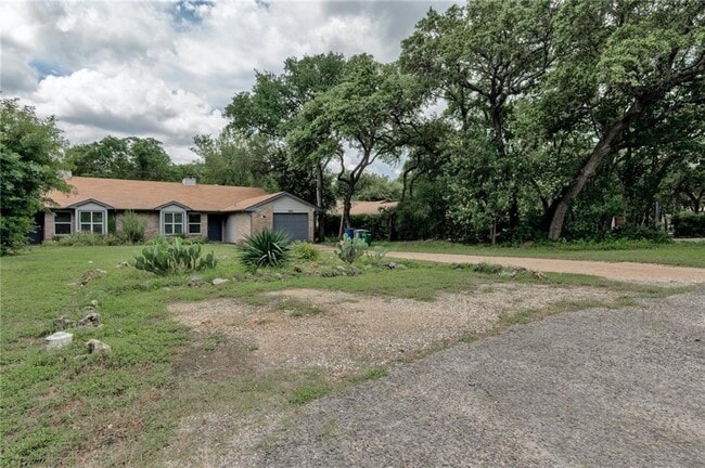 Building Photo - 5616 Oak Blvd