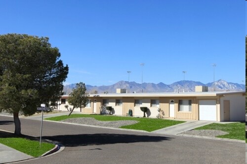 Building Photo - La Mirage