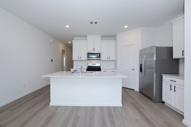 Building Photo - 40618 Balsam Run Ln