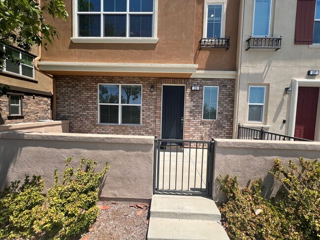 Building Photo - 115 Aliso Ridge Loop