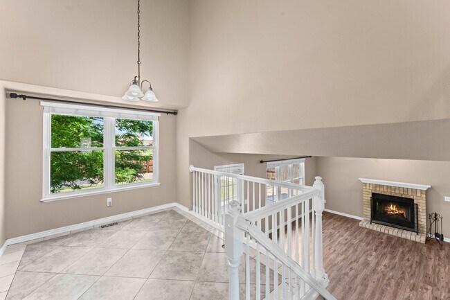 Building Photo - Beautiful 4 Bedroom Broadmoor Glen home - (D12 Schools)